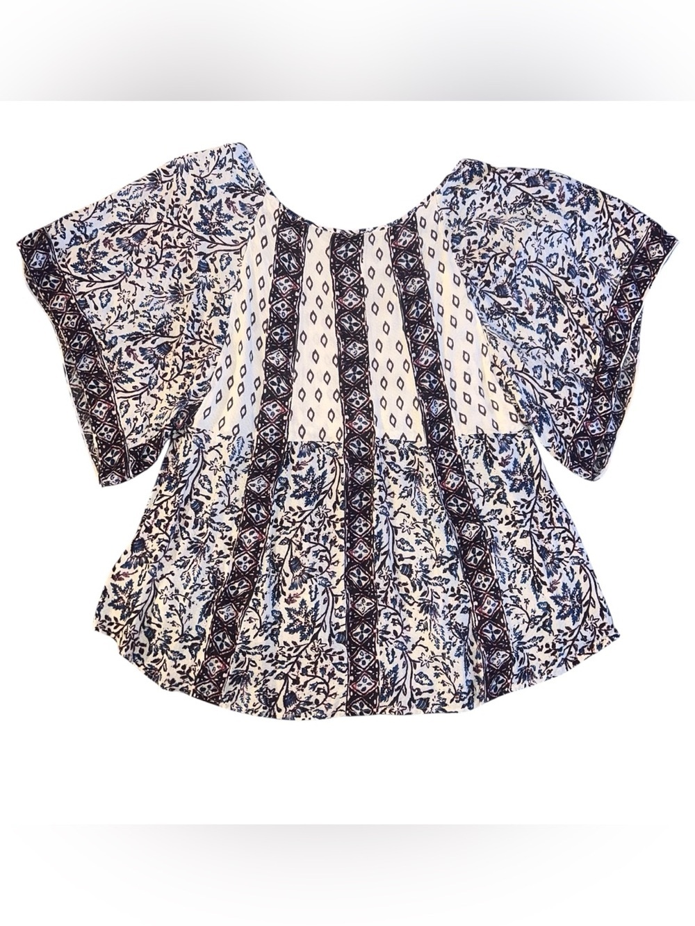 EUC Free People Flowy Short Sleeve Rayon Tunic Abstract V-Neck Crop Length Small - Picture 2 of 6